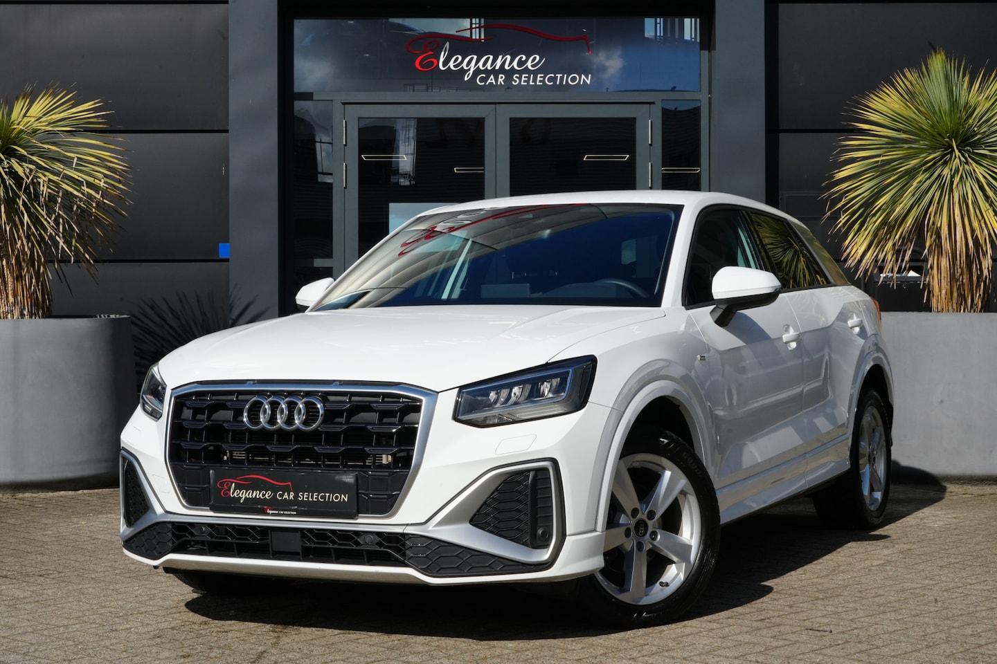Audi Q2 - 35 TFSI S-Line 150pk Stoelverwarming/Navigatie/Cruise - AutoWereld.nl