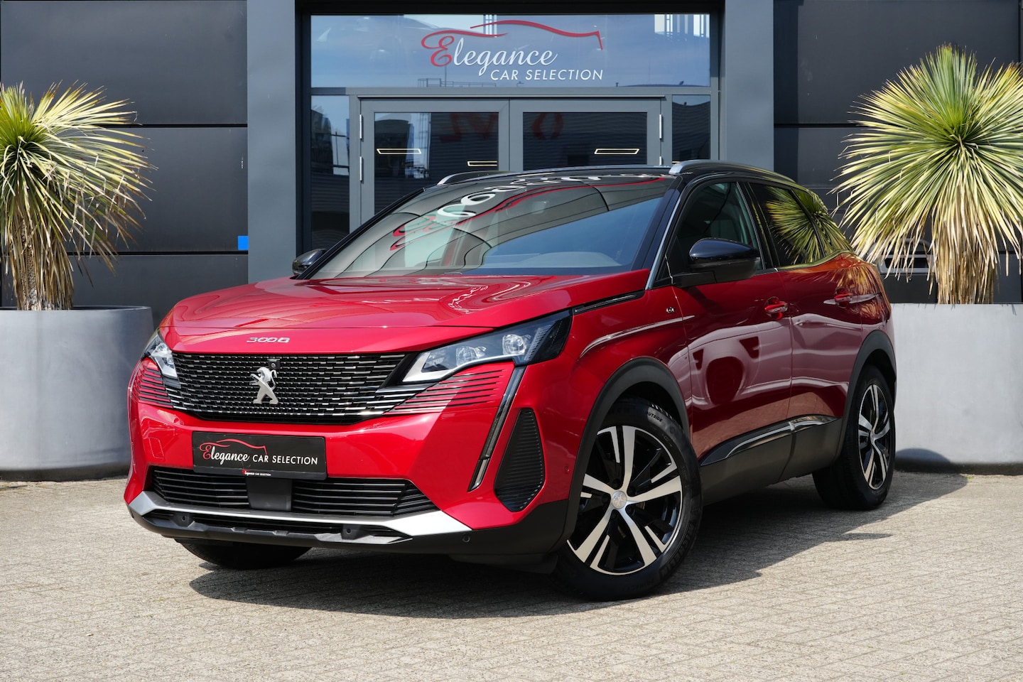 Peugeot 3008 - 1.2 PureTech GT 131pk Navigatie/Stoelverwarming/360Camera - AutoWereld.nl