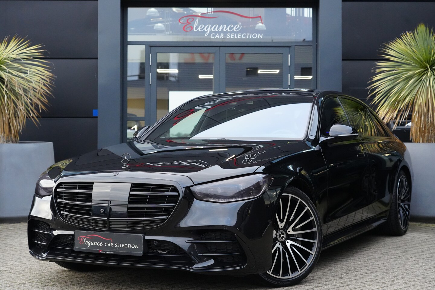 Mercedes-Benz S-klasse - 580 e 4MATIC Lang AMG Line 510pk Panoramadak/Massage/Burmester - AutoWereld.nl