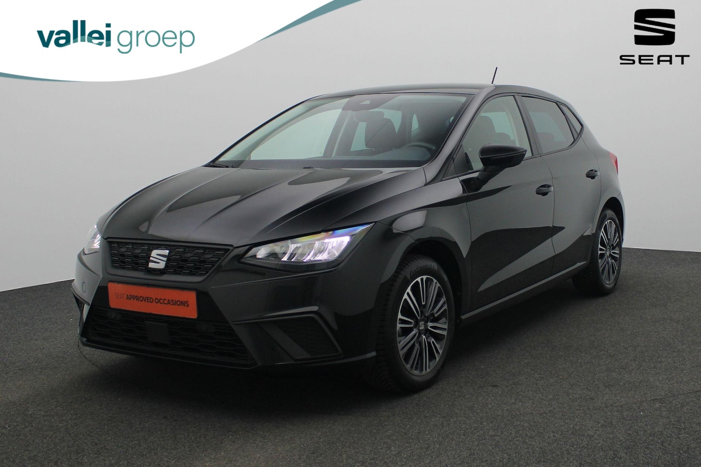 Seat Ibiza - 1.0 EcoTSI 95 pk Style Business Connect | Navigatie 9,2 inch | Stoelverwarming | Parkeerse - AutoWereld.nl