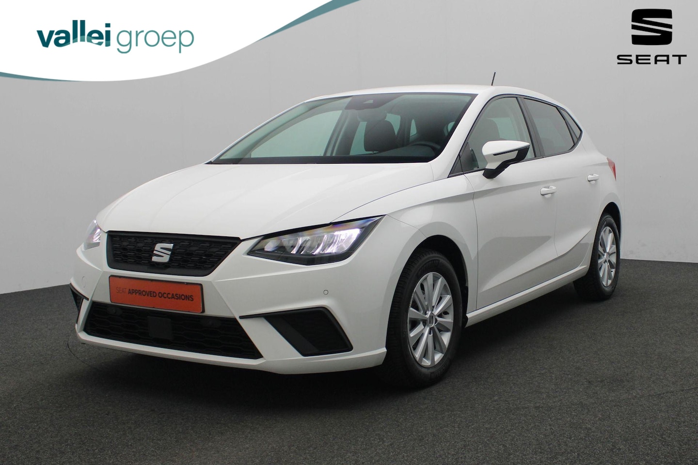Seat Ibiza - 1.0 EcoTSI 95 pk Style Business Intense | Navigatie 9,2 inch | Stoelverwarming | Parkeerse - AutoWereld.nl