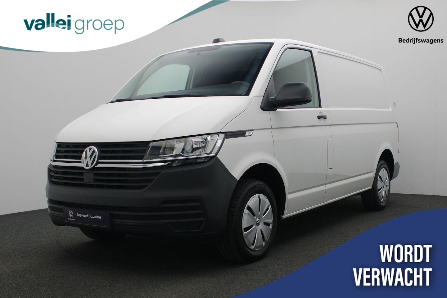 Volkswagen Transporter - 2.0 TDI 90 pk L1H1 26 Economy Business | 3-zits | Parkeersensoren achter | Apple Carplay / - AutoWereld.nl