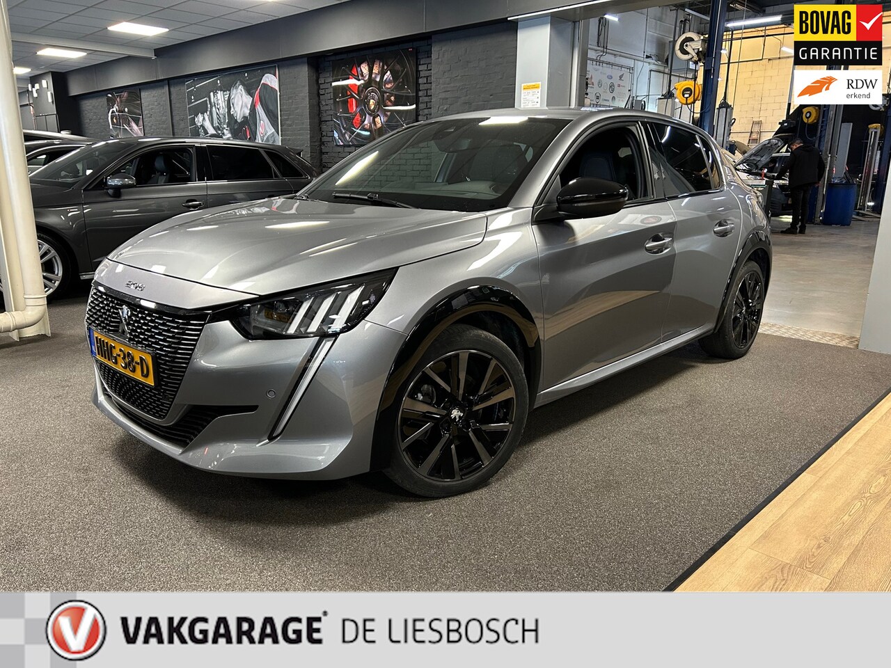 Peugeot 208 - 1.2 PureTech GT / Navigatie / DAB / Camera / pdc v+a / - AutoWereld.nl