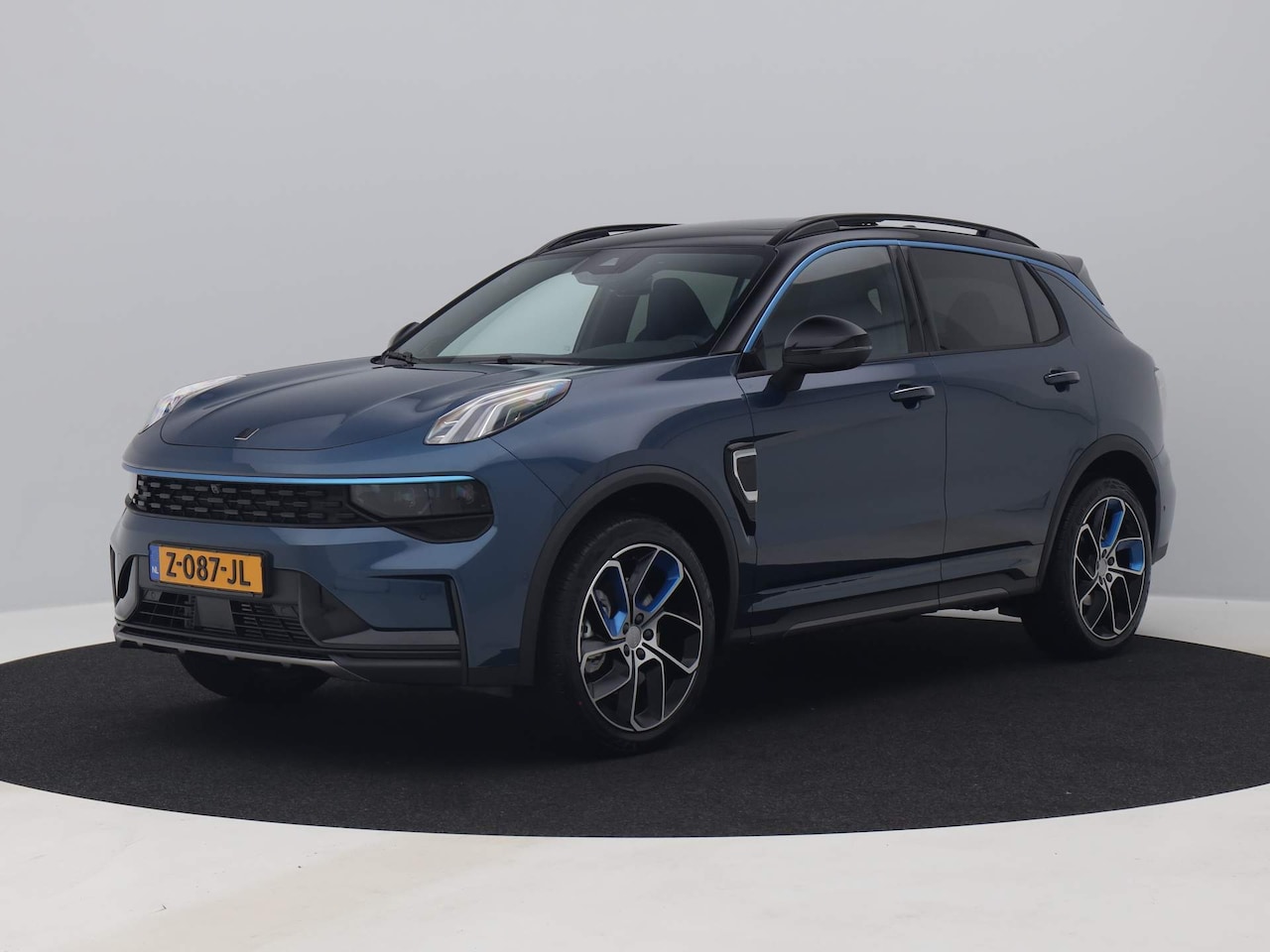 Lynk & Co 01 - NIEUW | 1.5 Plug-in Hybrid | 360° | ZWARTE HEMEL | NLD AUTO | FACELIFT - AutoWereld.nl