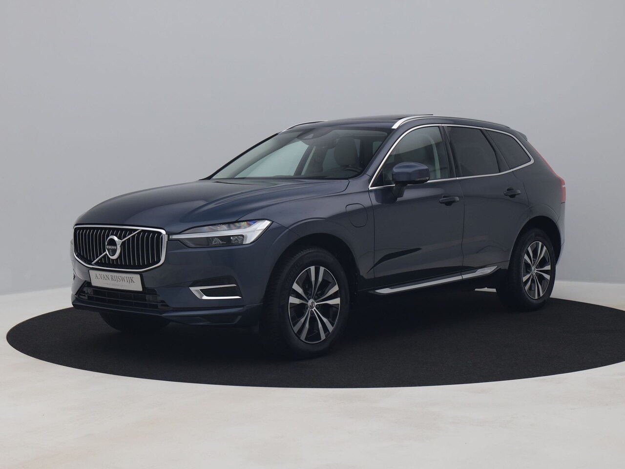 Volvo XC60 - 2.0 Recharge T6 AWD Business Pro | PANO | 360° | HUD | ADAPTIVE | H&K | KEYLESS - AutoWereld.nl