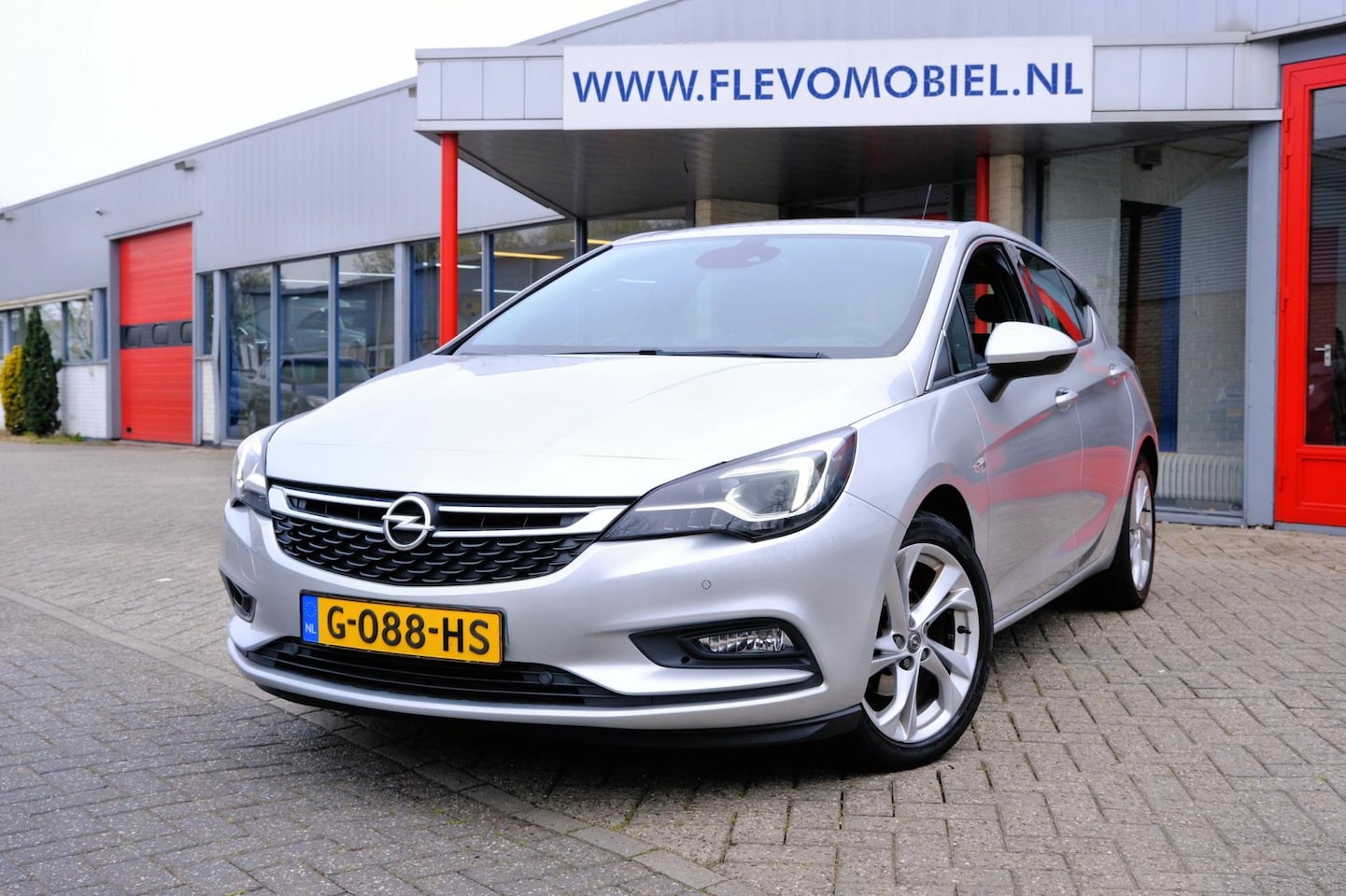 Opel Astra - 1.0 Turbo Innovation Navi|Clima|Half Leder|LMV|Apple CarPlay - AutoWereld.nl