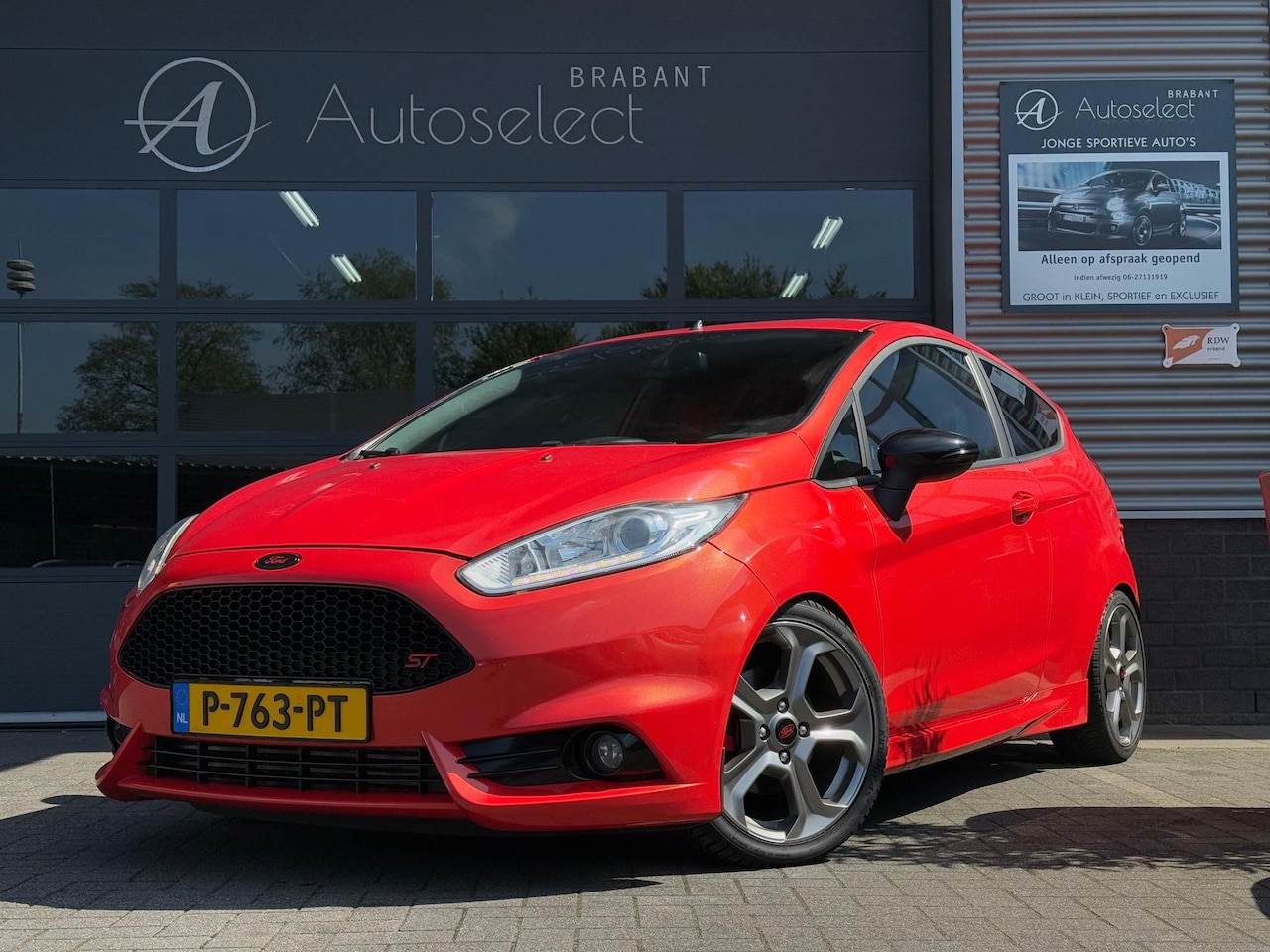 Ford Fiesta - 1.6 ST2 Recaro 182PK - AutoWereld.nl