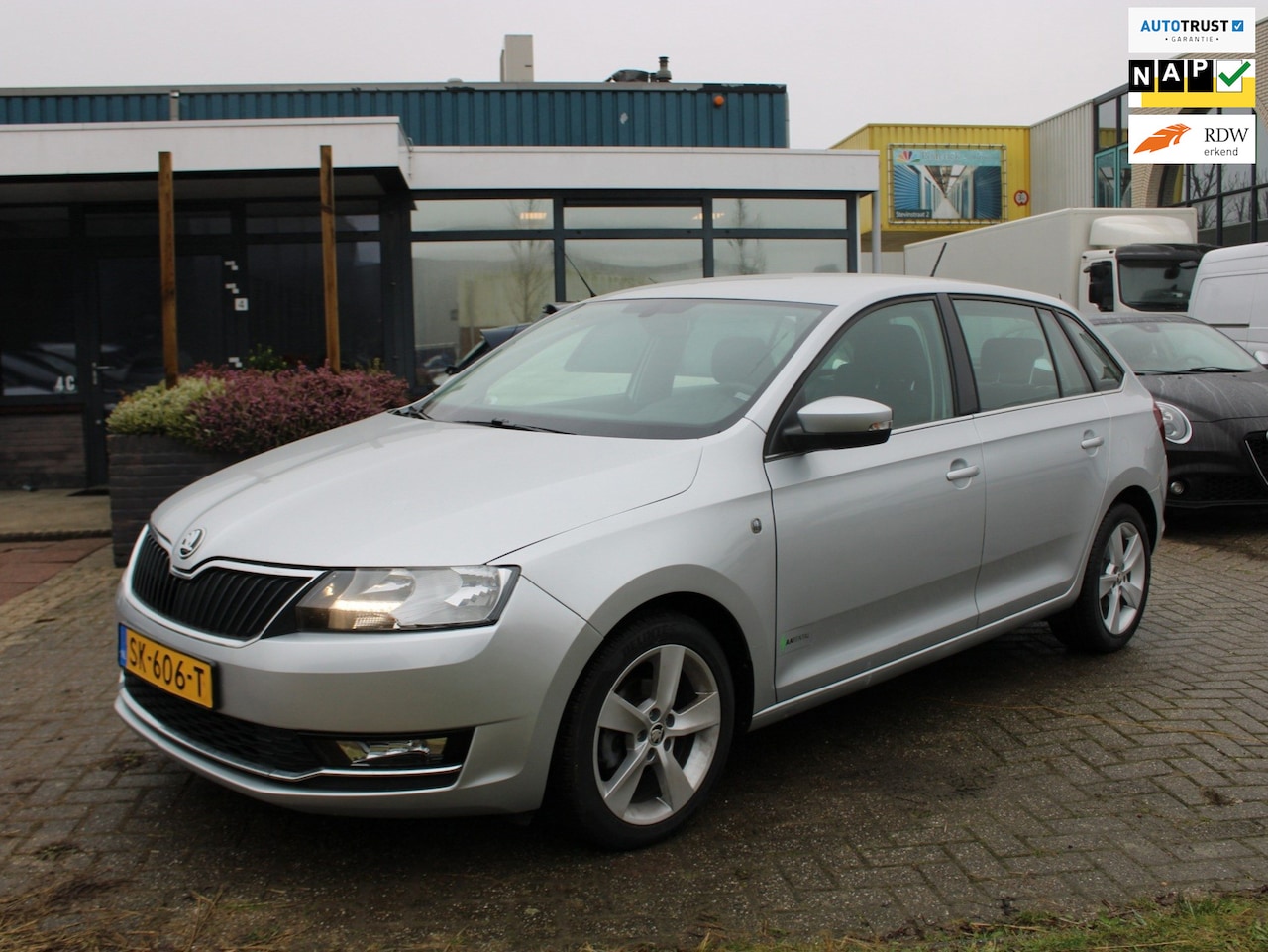 Skoda Rapid Spaceback - 1.0 TSI Greentech Clever | NAVIGATIE - AutoWereld.nl