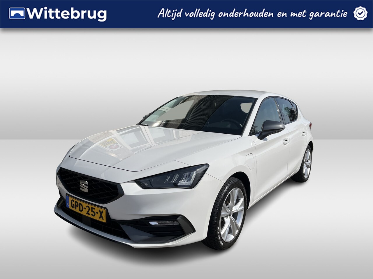 Seat Leon - 1.4 TSI eHybrid PHEV FR / AUTOMAAT/ PARK. SENSOREN/ MATRIX/  CRUISE/ STOEL EN STUUR VERWAR - AutoWereld.nl