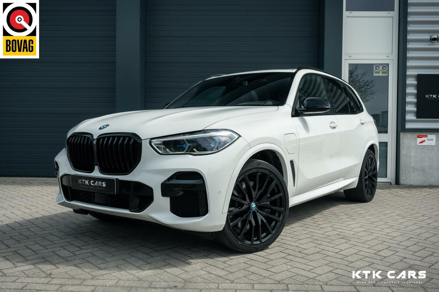 BMW X5 - xDrive45e High Executive|HuD|Keyles|Softclose|Pano|Sfeerverlichting|Camera|MemorySeats - AutoWereld.nl
