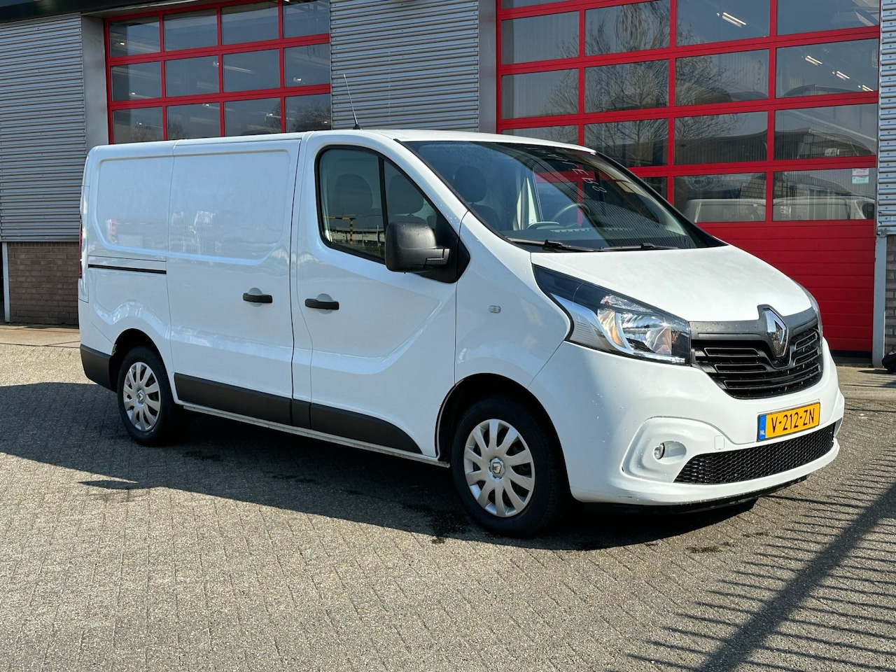 Renault Trafic - 1.6 dCi T27 - AutoWereld.nl