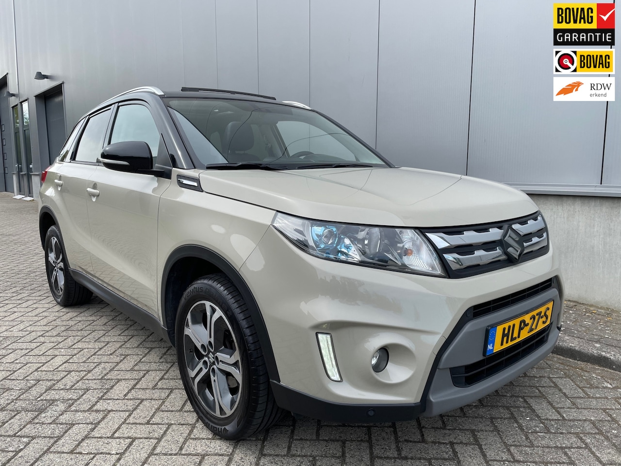 Suzuki Vitara - 1.6 Exclusive / Camera / Navigatie / Panorama dak - AutoWereld.nl