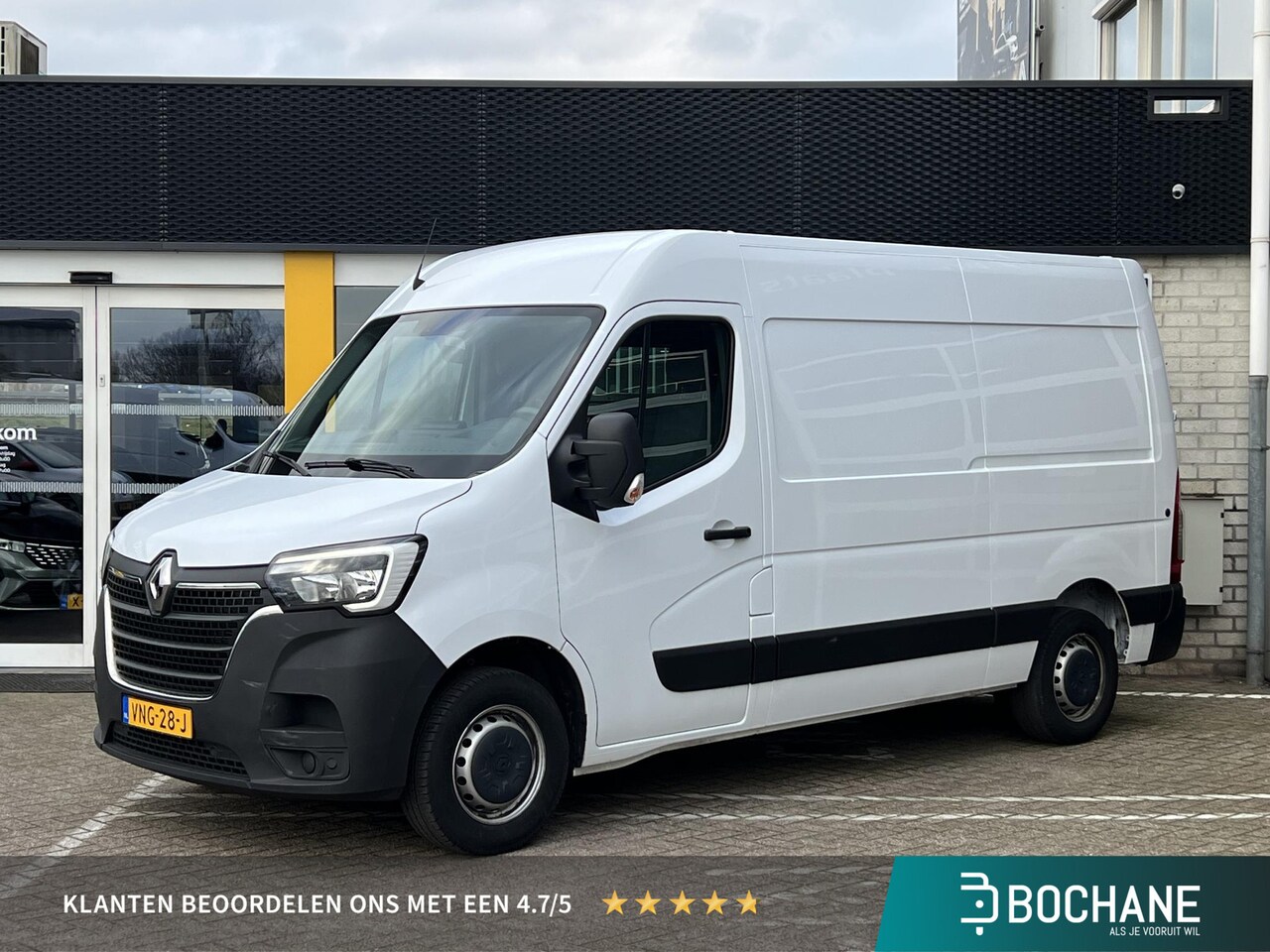 Renault Master - T33 2.3 dCi 135 L2H2 Comfort | Trekhaak | Navigatie | DAB | Parkeersensoren | Airco | - AutoWereld.nl