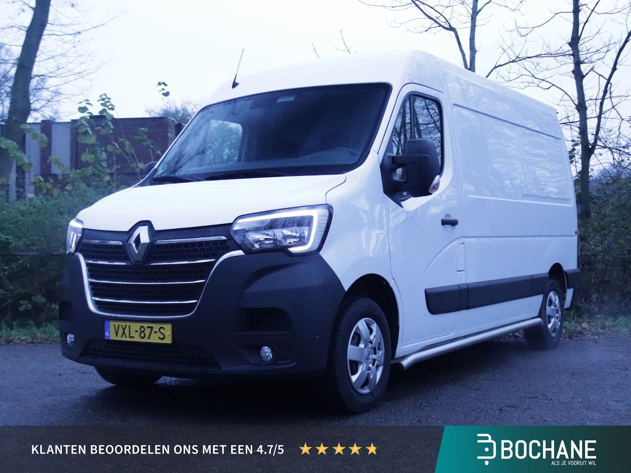 Renault Master - 2.3 dCi 135 T35 L2H2 Work Edition | Betimmering | All-Season banden | Trekhaak - AutoWereld.nl