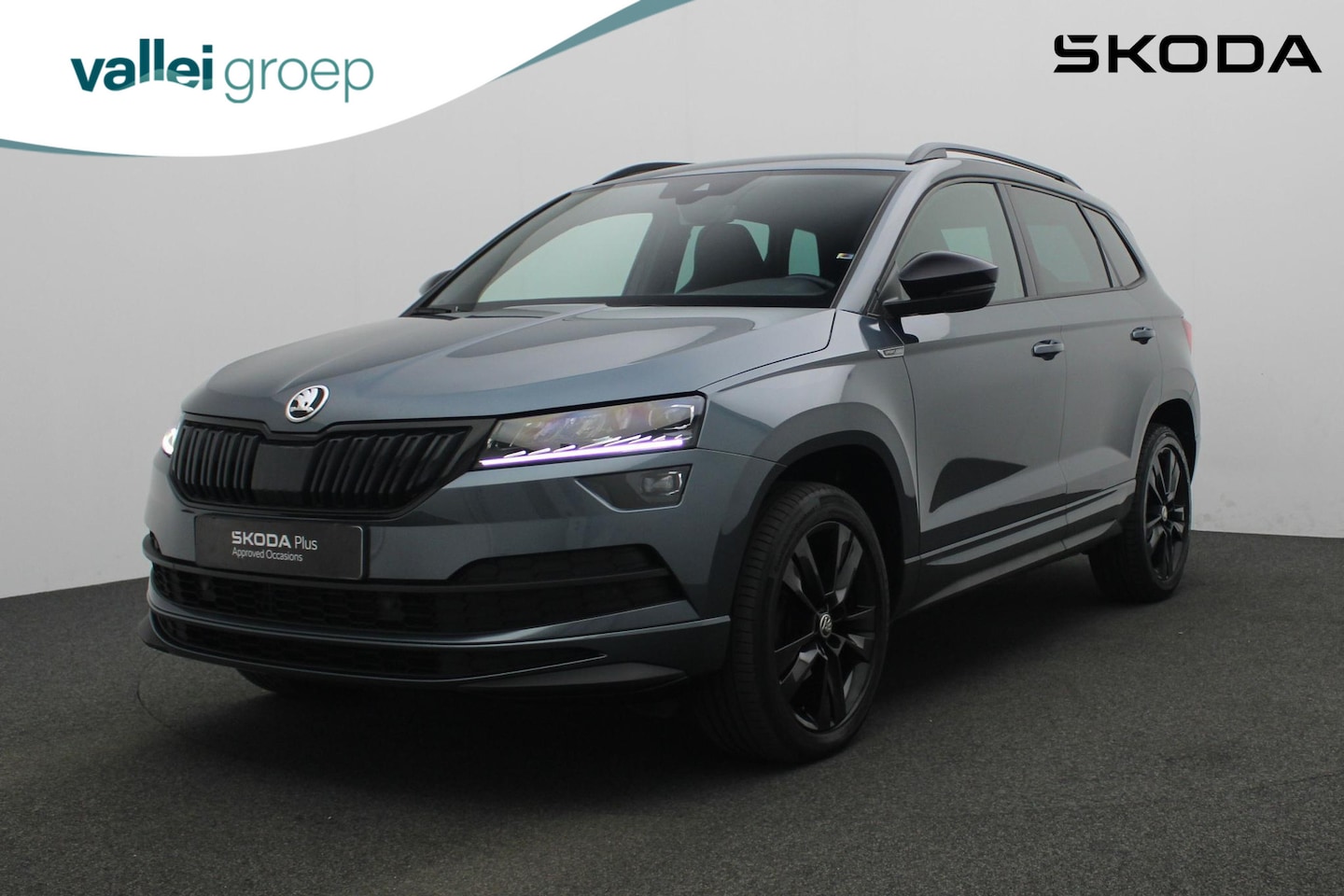Skoda Karoq - 1.5 TSI 150 pk DSG ACT Sportline Business | Achteruitrijcamera | Stoelverwarming | Navigat - AutoWereld.nl