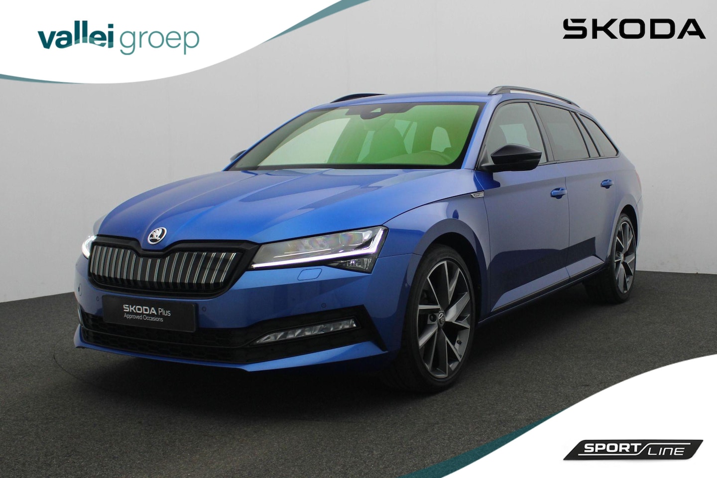 Skoda Superb Combi - 1.4 TSI 218 pk DSG iV Sportline Business | Geheugenstoelen | Navigatie Columbus | Adaptief - AutoWereld.nl