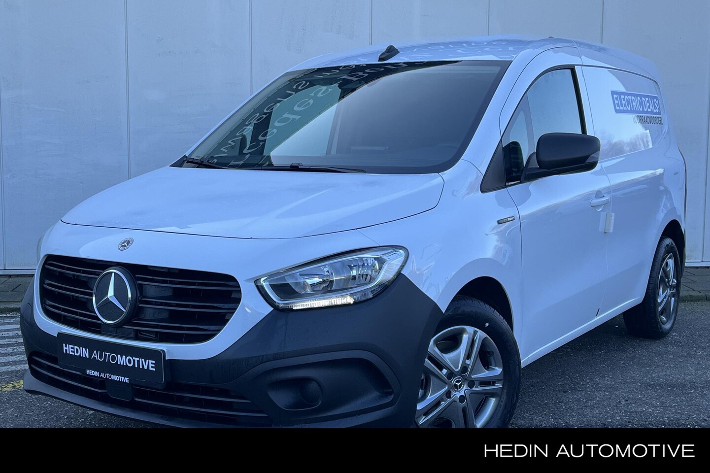 Mercedes-Benz eCitan - L1 Pro | Parkeerpakket Achter | Trekhaak - AutoWereld.nl