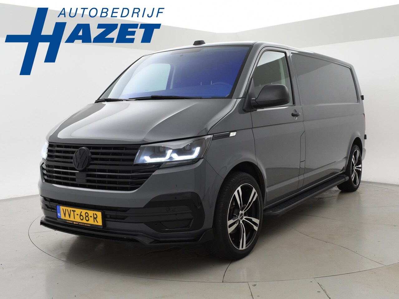 Volkswagen Transporter - 2.0 TDI L2H1 + LED | 20 INCH LMV | TREEPLANKEN | APPLE CARPLAY | TREKHAAK - AutoWereld.nl