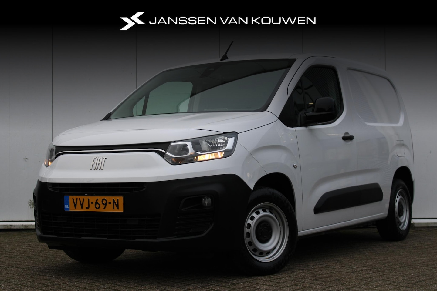 Fiat Doblò - 1.5D 100 pk L1 Trekhaak / Parkeercamera / Navigatie - AutoWereld.nl