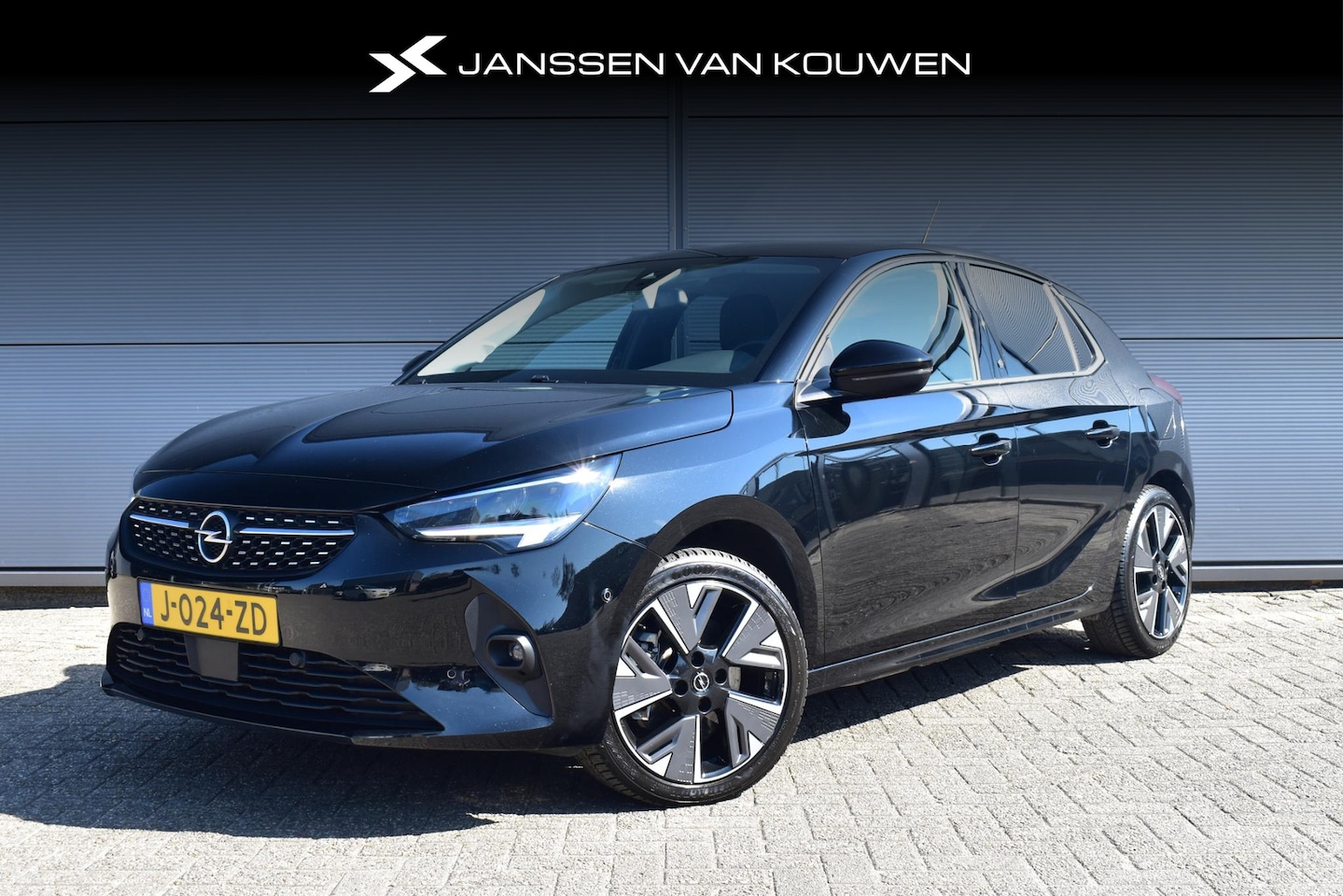 Opel Corsa-e - Elegance 50 kWh Navigatie Airco Achteruitrijcamera LED - AutoWereld.nl