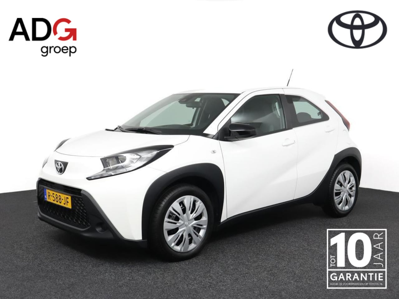 Toyota Aygo X - 1.0 VVT-i S-CVT Play | Apple Carplay/Android Auto | Airco | Adaptieve Cruise-Control | - AutoWereld.nl