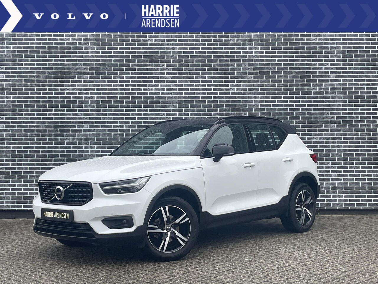 Volvo XC40 - 1.5 T2 R-Design | Trekhaak | Adaptive cruise control | Achteruitrijcamera | Parkeersensore - AutoWereld.nl