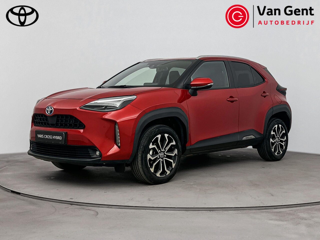 Toyota Yaris Cross - 1.5 Hybrid Dynamic | Navigatie | Stoelverwarming | Parkeersensoren - AutoWereld.nl