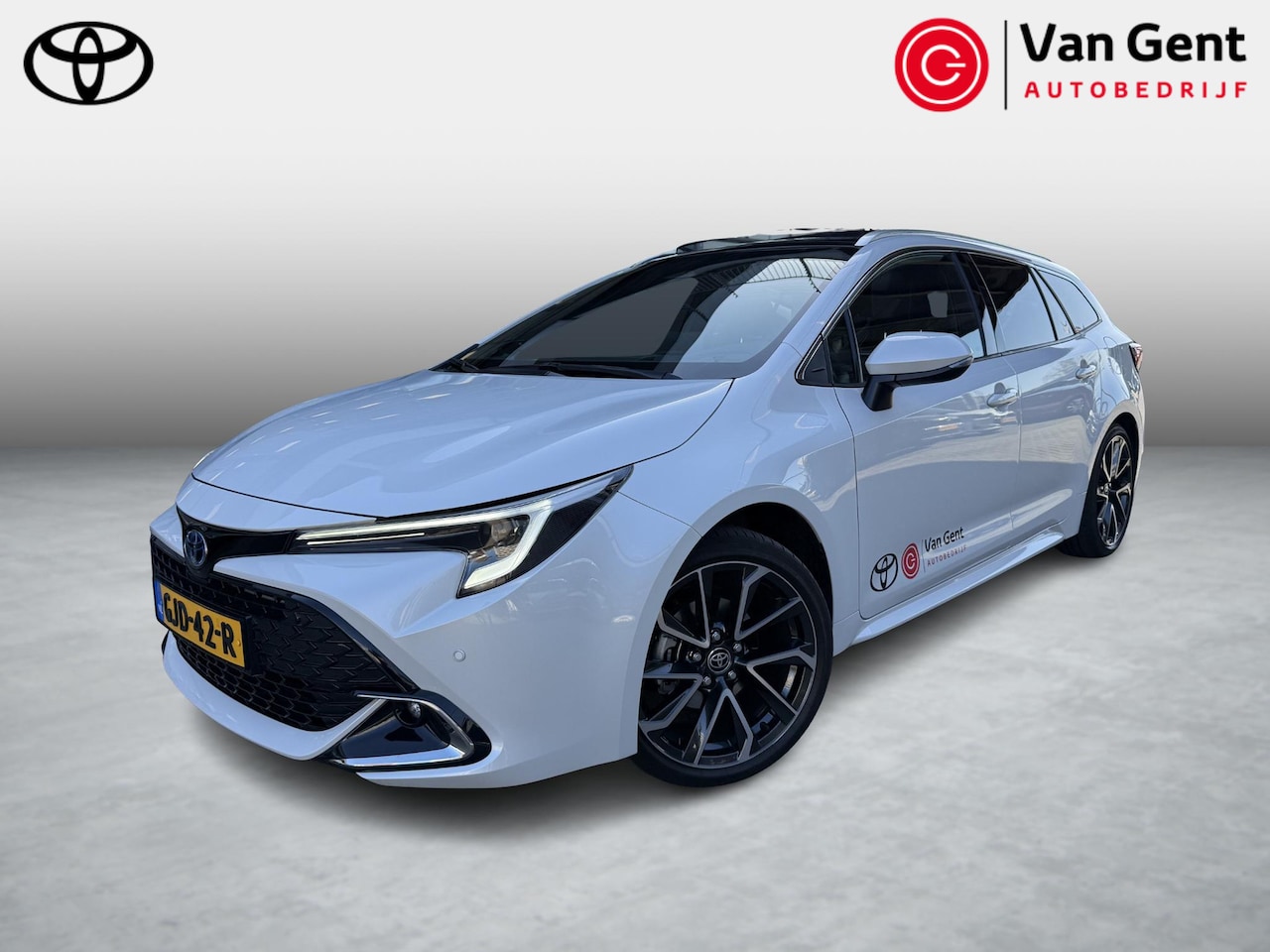 Toyota Corolla Touring Sports - Hybrid 140 Executive | Panoramadak | Dodehoek | JBL - AutoWereld.nl