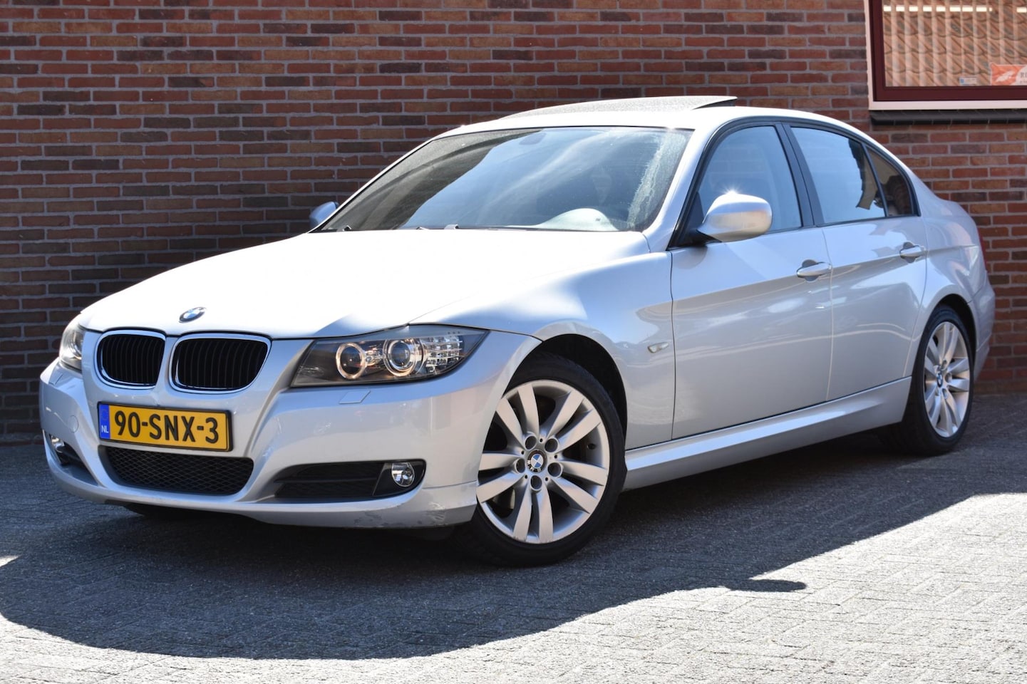 BMW 3-serie - 320i Xenon Clima Inruil mogelijk '09 - AutoWereld.nl