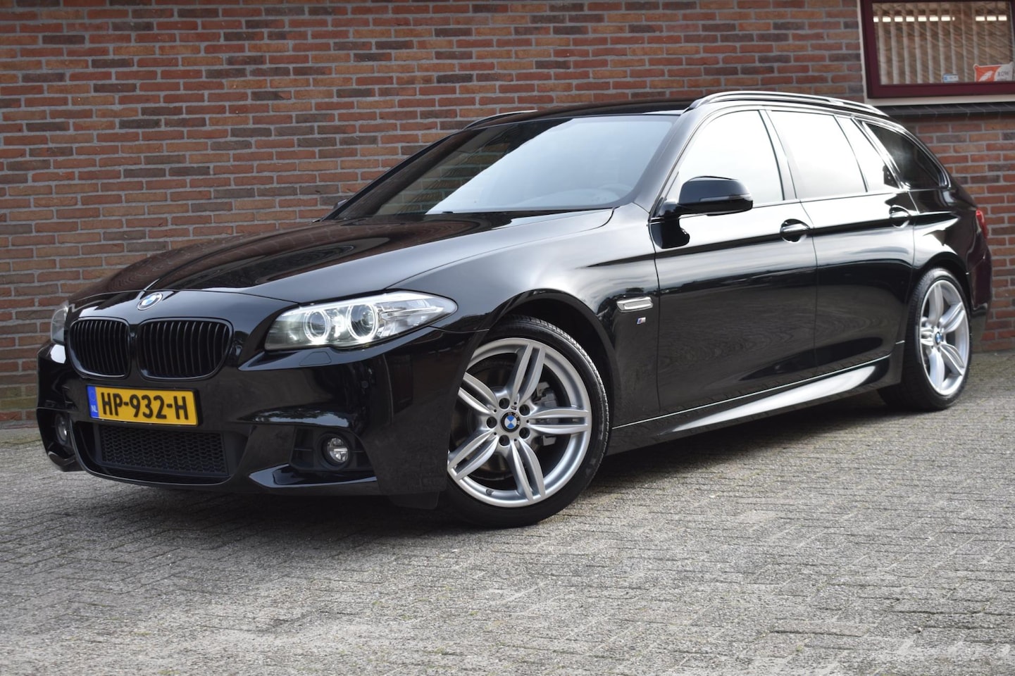BMW 5-serie Touring - 520i Executive '15 Xenon M-Pakket Clima Navi Cruise Inruil mogelijk - AutoWereld.nl