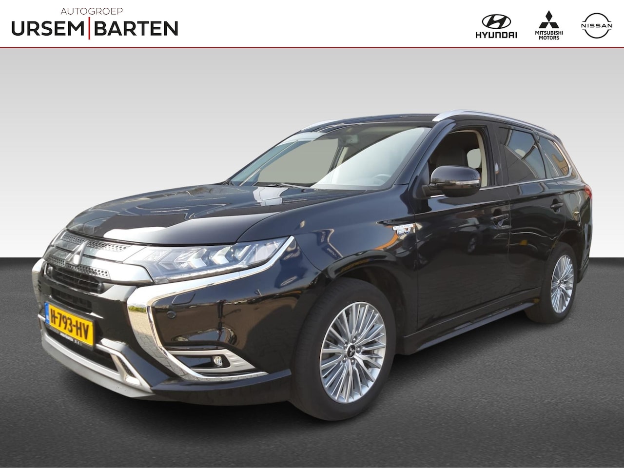 Mitsubishi Outlander - 2.4 PHEV Intense S 2.4 PHEV Intense S - AutoWereld.nl