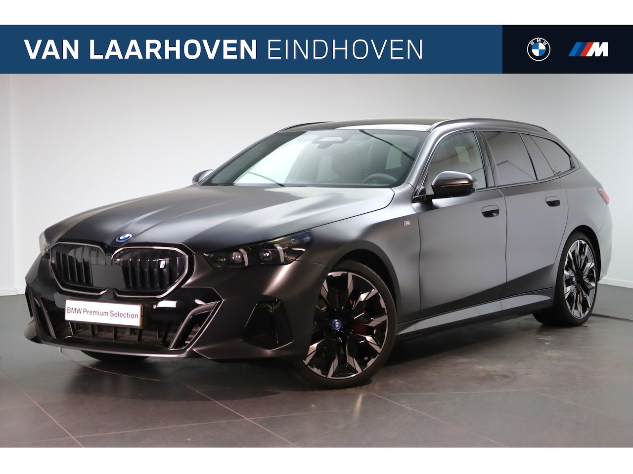 BMW i5 Touring - eDrive40 M Sport / Panoramadak / Trekhaak / Adaptief onderstel professional / Stoelventila - AutoWereld.nl