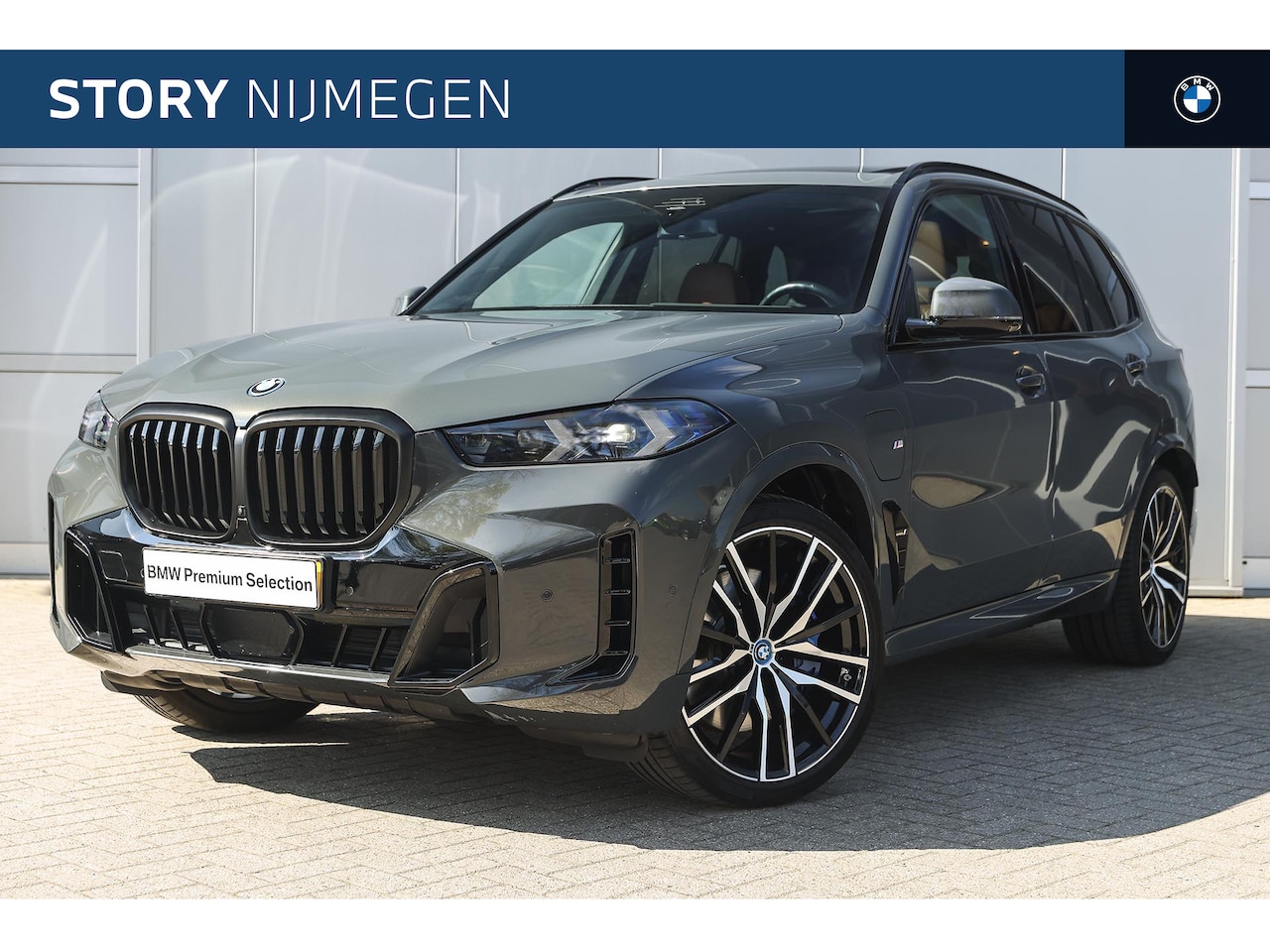 BMW X5 - xDrive50e High Executive M Sport Automaat / Panoramadak / Massagefunctie / Parking Assista - AutoWereld.nl