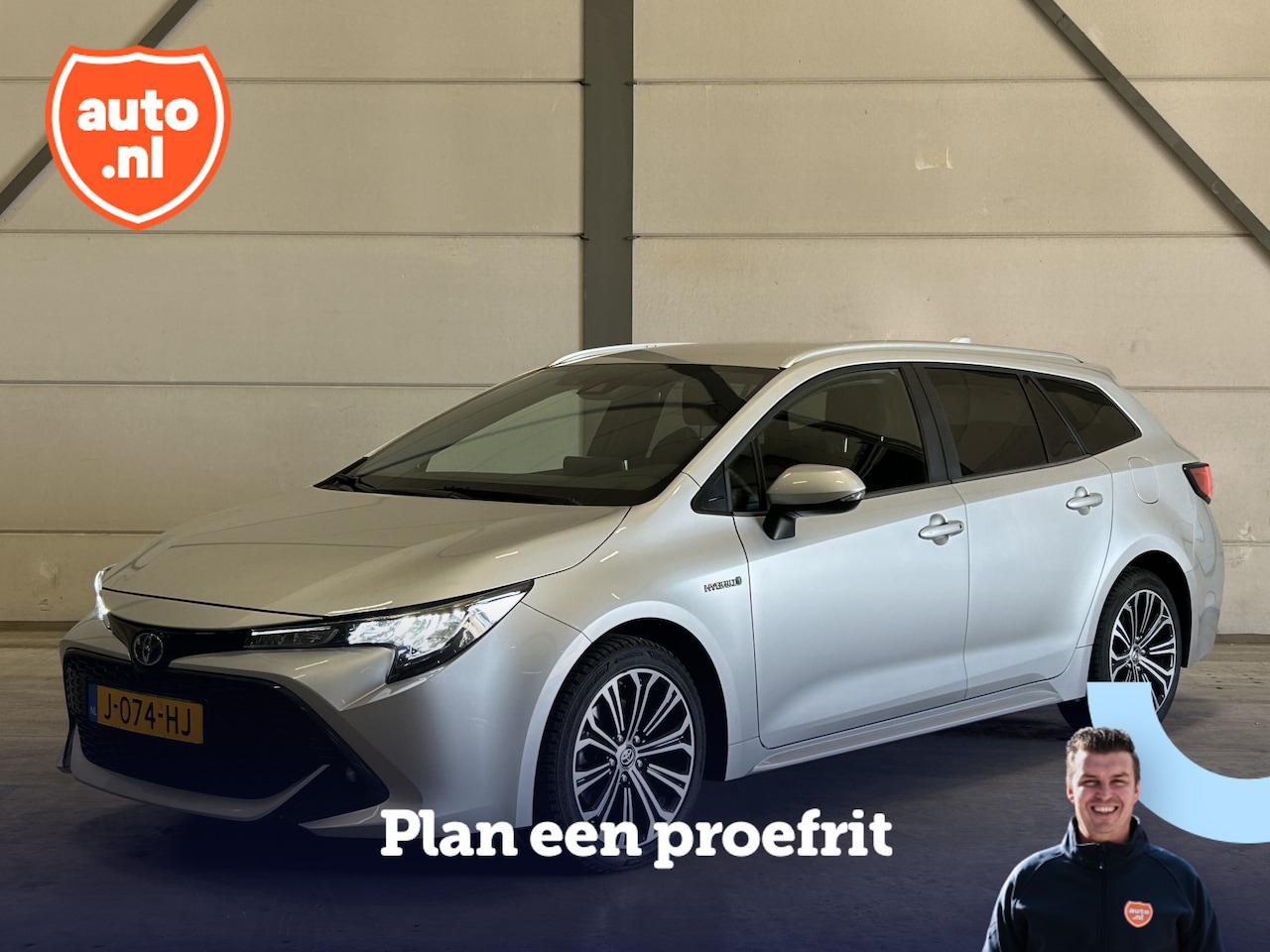 Toyota Corolla Touring Sports - 2.0 Hybrid Business Plus | Adapt Cruise Control | Camera | Carplay | Keyless Entry/Start | - AutoWereld.nl