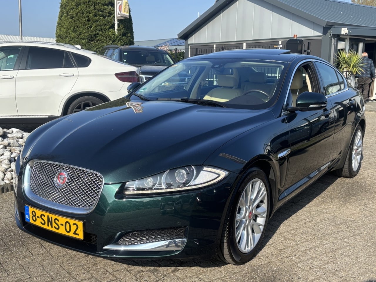Jaguar XF - 3.0 V6 Benzine 2013 Facelift Groen Schuifdak NL Auto - AutoWereld.nl