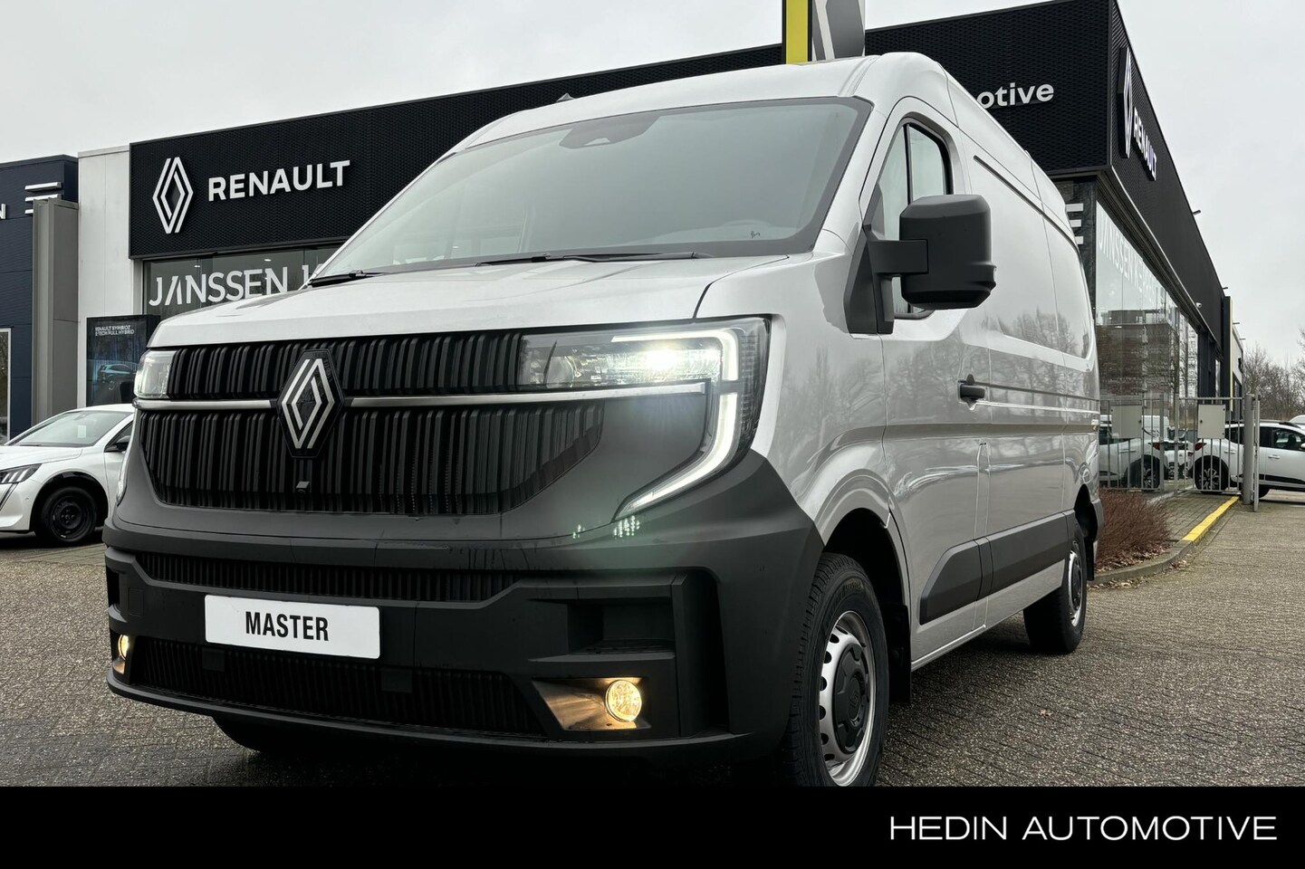 Renault Master - T35 2.0 dCi 130 L2H2 Advance | 2024 Registratie, geen BPM | Direct Rijden - AutoWereld.nl