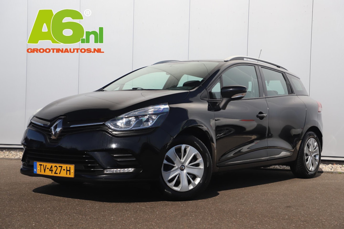 Renault Clio - 0.9 TCe Zen Trekhaak Navigatie Bluetooth Airco Cruise Parkeersensor Elektrische Ramen - AutoWereld.nl
