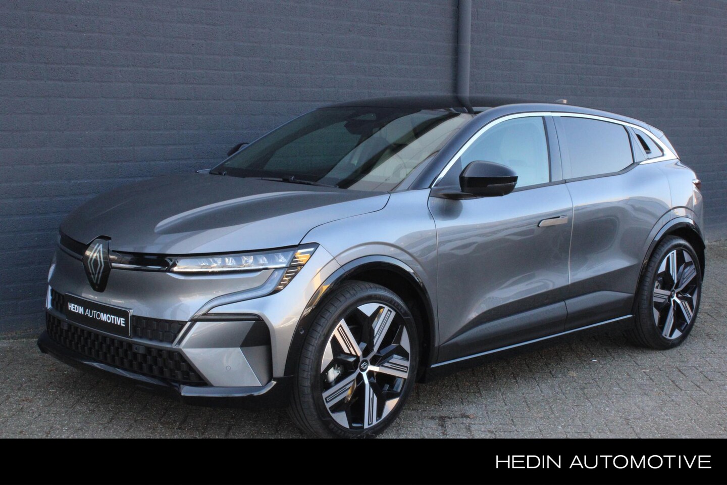 Renault Mégane E-Tech - comfort range iconic 60 kWh Nieuwe auto | Direct leverbaar | Geheel rijklaar | MC 5915 - AutoWereld.nl