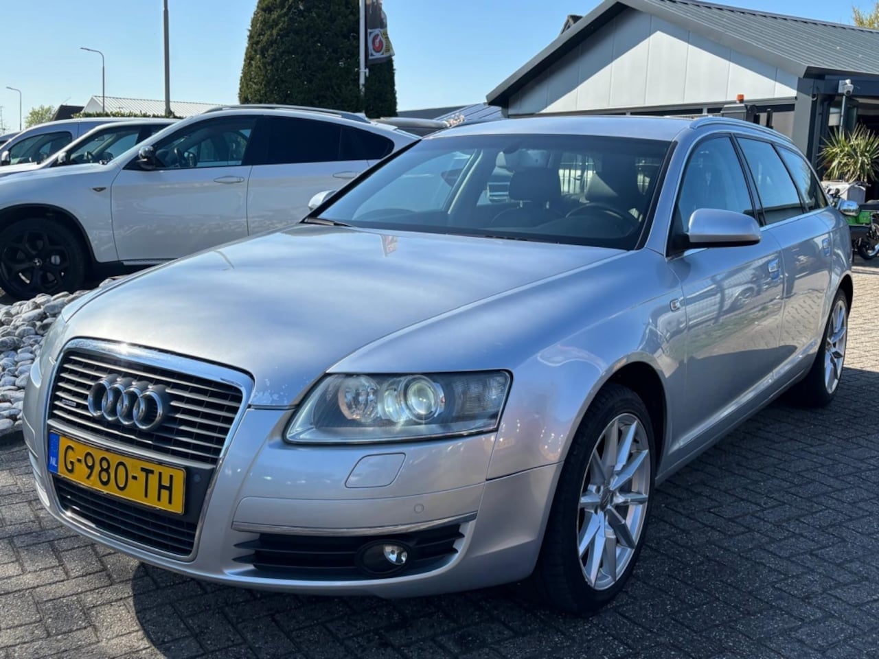 Audi A6 Avant - 4.2 V8 Automaat Quattro Grijs Youngtimer - AutoWereld.nl