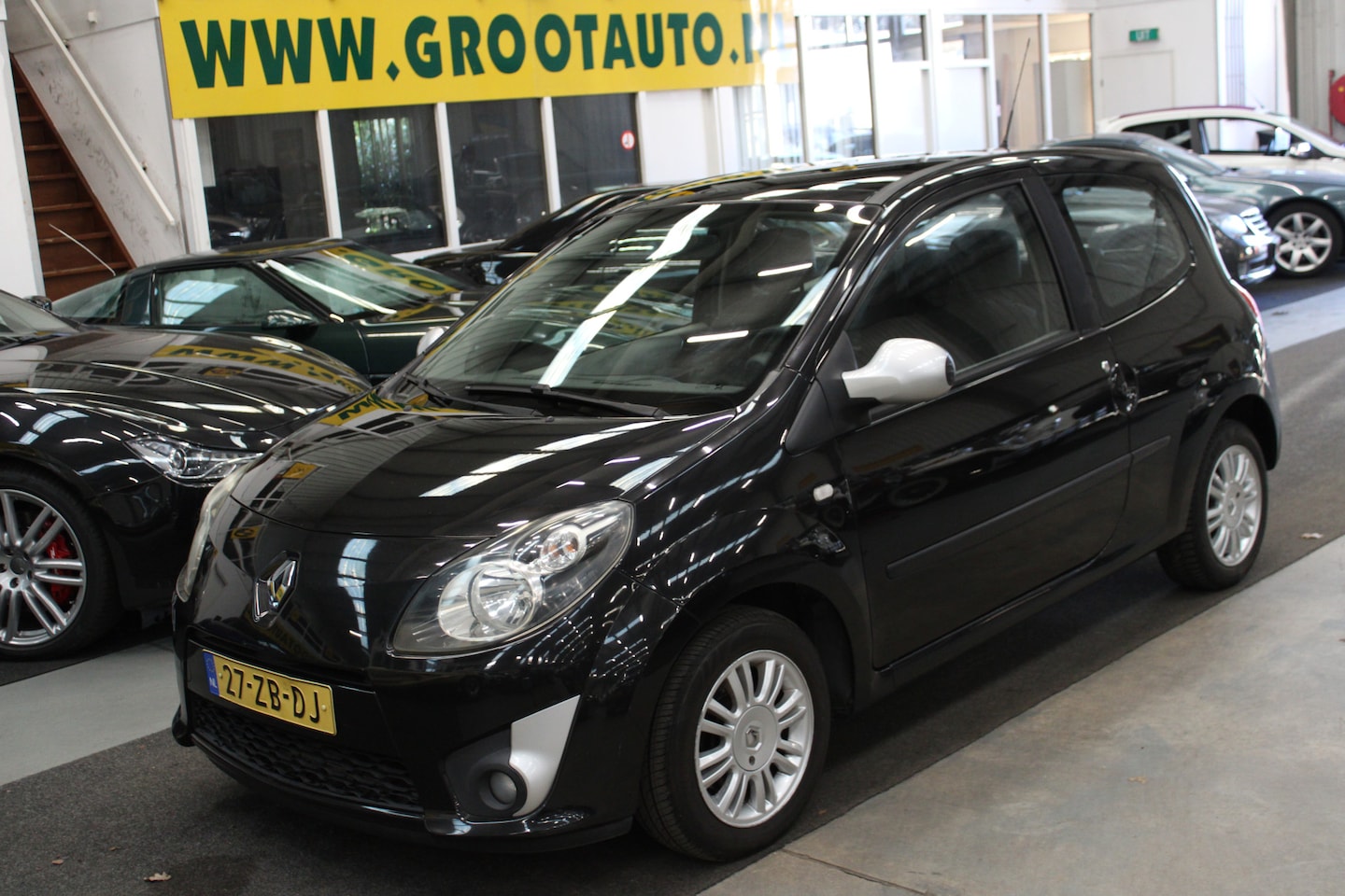 Renault Twingo - 1.2 Panoramadak Dubbel Glazen Panoramadak - AutoWereld.nl