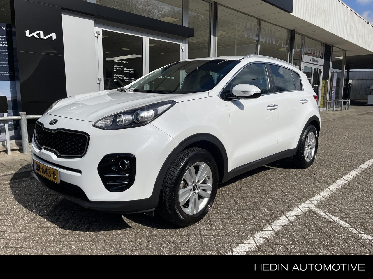 Kia Sportage - 1.6 GDI Style Edition | LEDEREN BEKLEDING | STOELVERWARMING | CAMERA | NAVIGATIE | ALL WEA - AutoWereld.nl