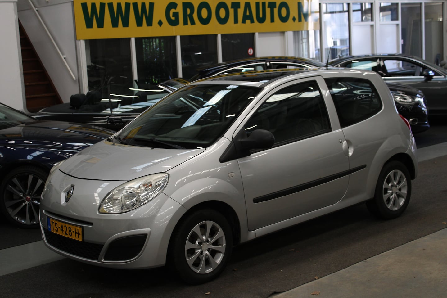 Renault Twingo - 1.2 Dynamique Panoramadak, Airco, Isofix, Stuurbekrachtiging - AutoWereld.nl