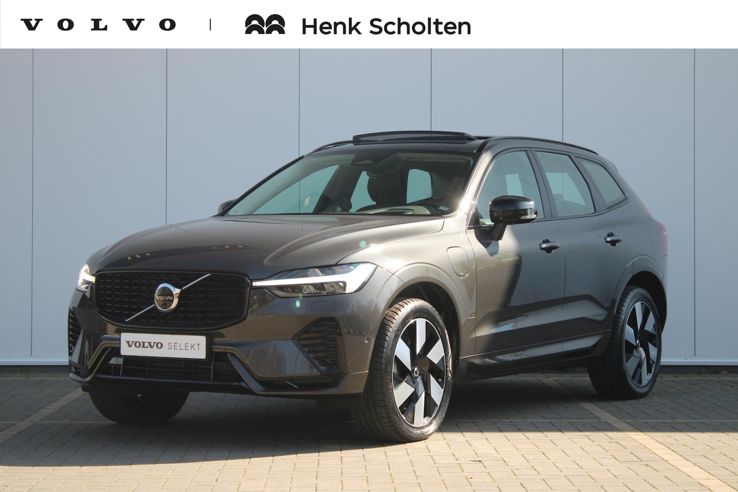 Volvo XC60 - T6 Automaat AWD Ultimate Dark | Luchtvering | Bowers & Wilkins Audio | Verwarmbare Voor- E - AutoWereld.nl