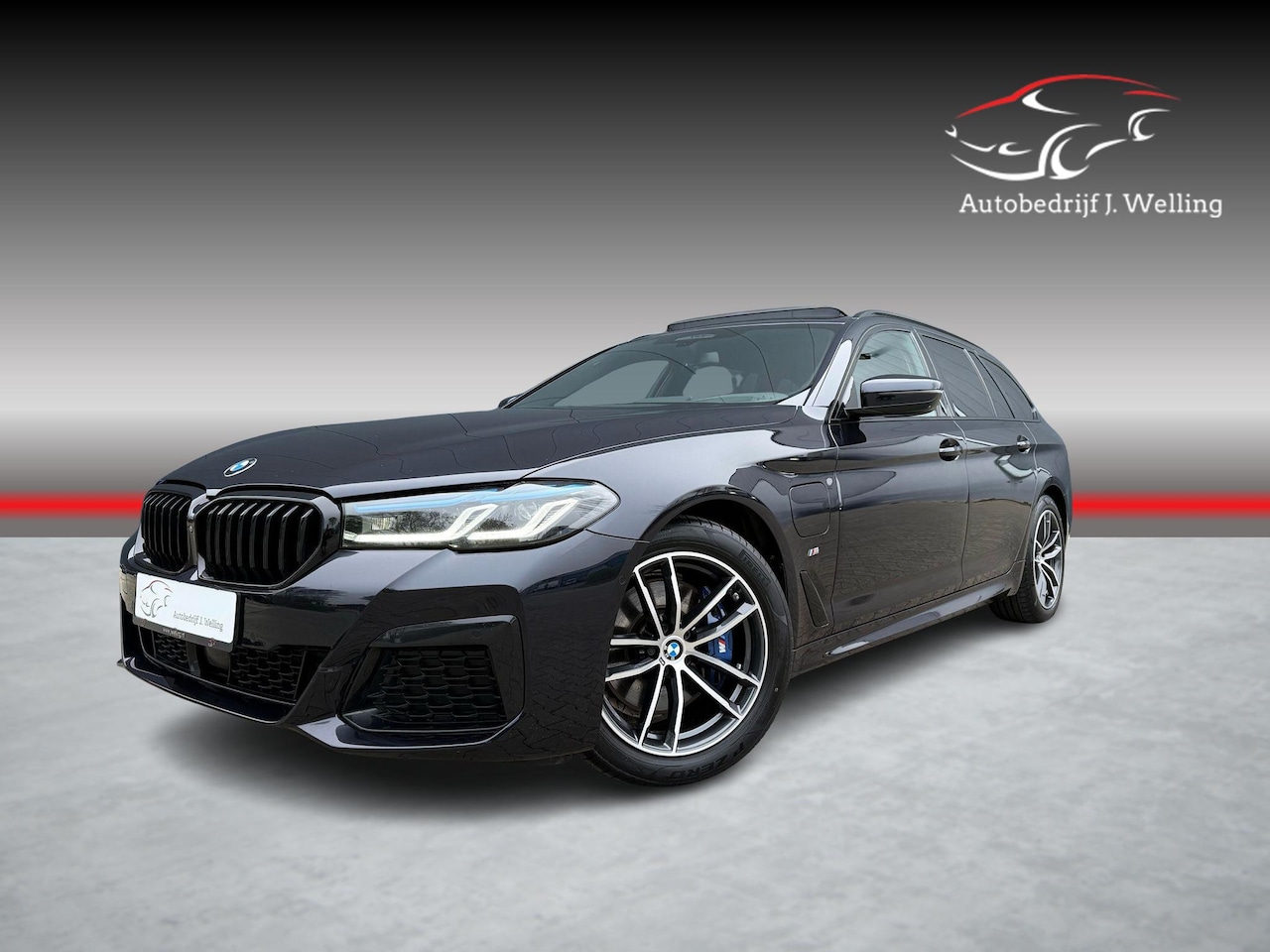 BMW 5-serie Touring - 530e xDrive M seats / pano / laser / H&k / Tr.hk - AutoWereld.nl