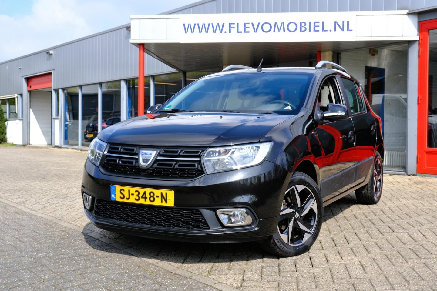 Dacia Sandero - 0.9 TCe SL Royaal Navi|Cam|Airco|LMV - AutoWereld.nl