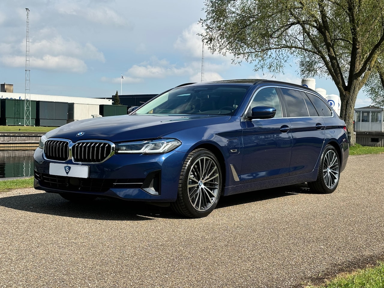 BMW 5-serie Touring - 530e Business Edition Plus | Head Up | Pano | Laser | 360° - AutoWereld.nl