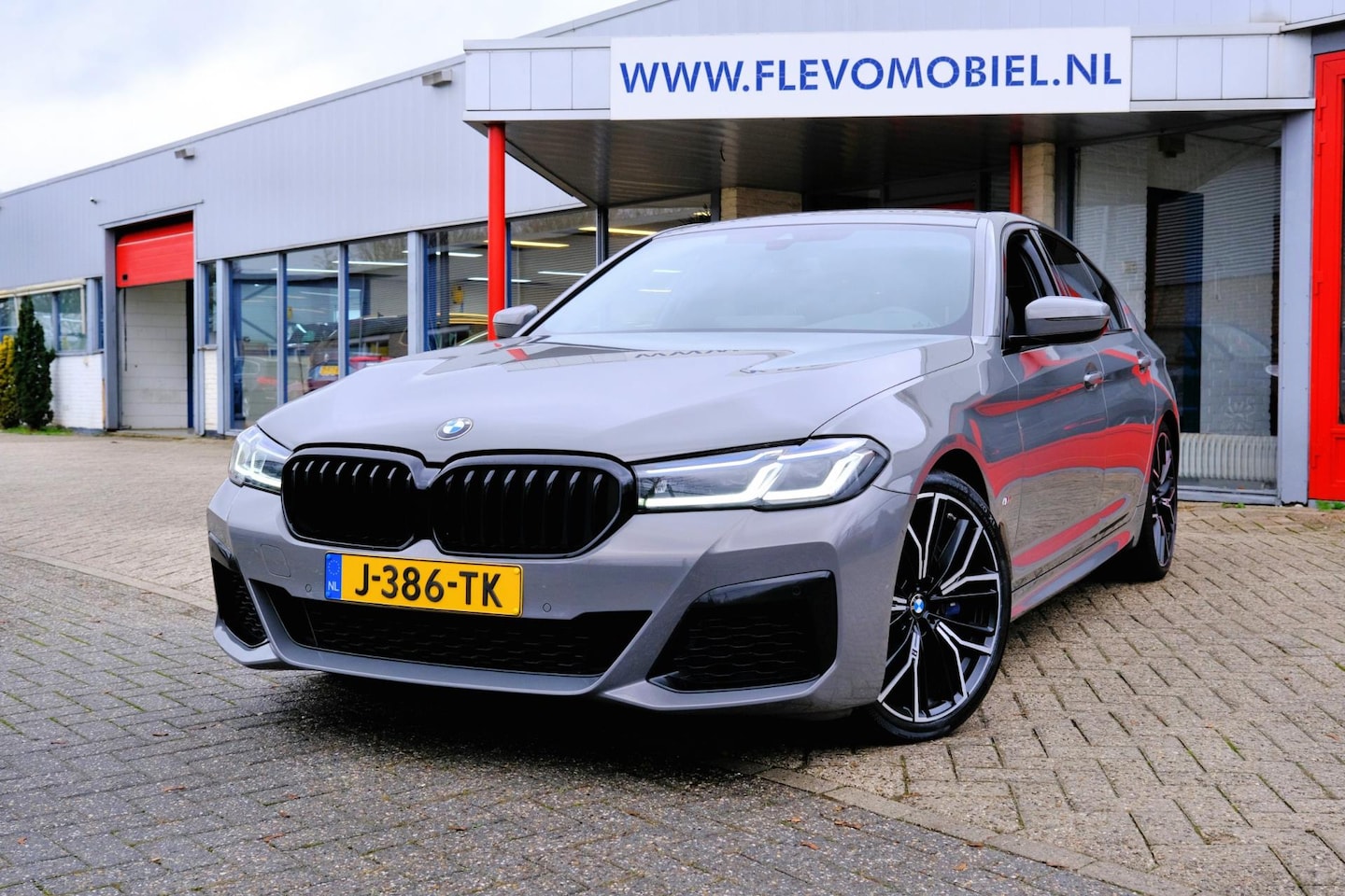 BMW 5-serie - 530i M-Sport Aut.LaserLight|Leder|Navi|LMV|Sportstoelen| APK Dec 2026! - AutoWereld.nl