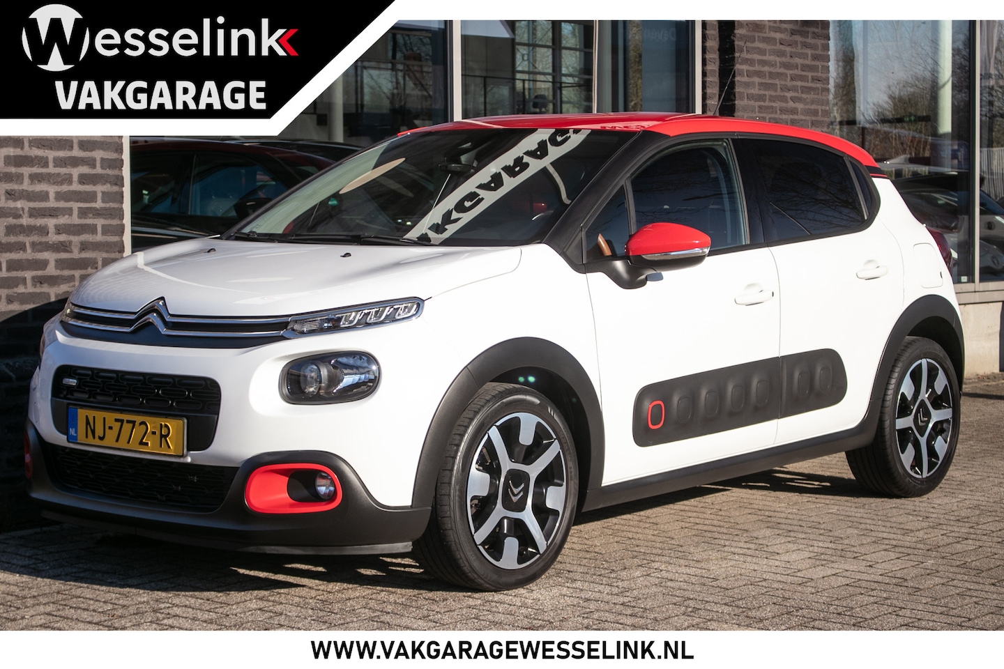 Citroën C3 - 1.2 PureTech S&S Shine - All-in rijklrprs | Navi | Camera | DAB - AutoWereld.nl