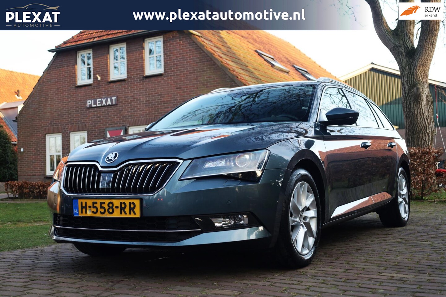 Skoda Superb Combi - 1.8 TSI Style Business DSG. | Panorama | Xenon | Stoelverwarming | Lederen Bekleding | Spo - AutoWereld.nl