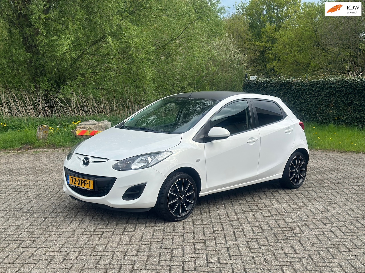 Mazda 2 - 1.3 BIFUEL Cool CRUISE I NAP I TREKHAAK I AIRCO I NETTE AUTO - AutoWereld.nl